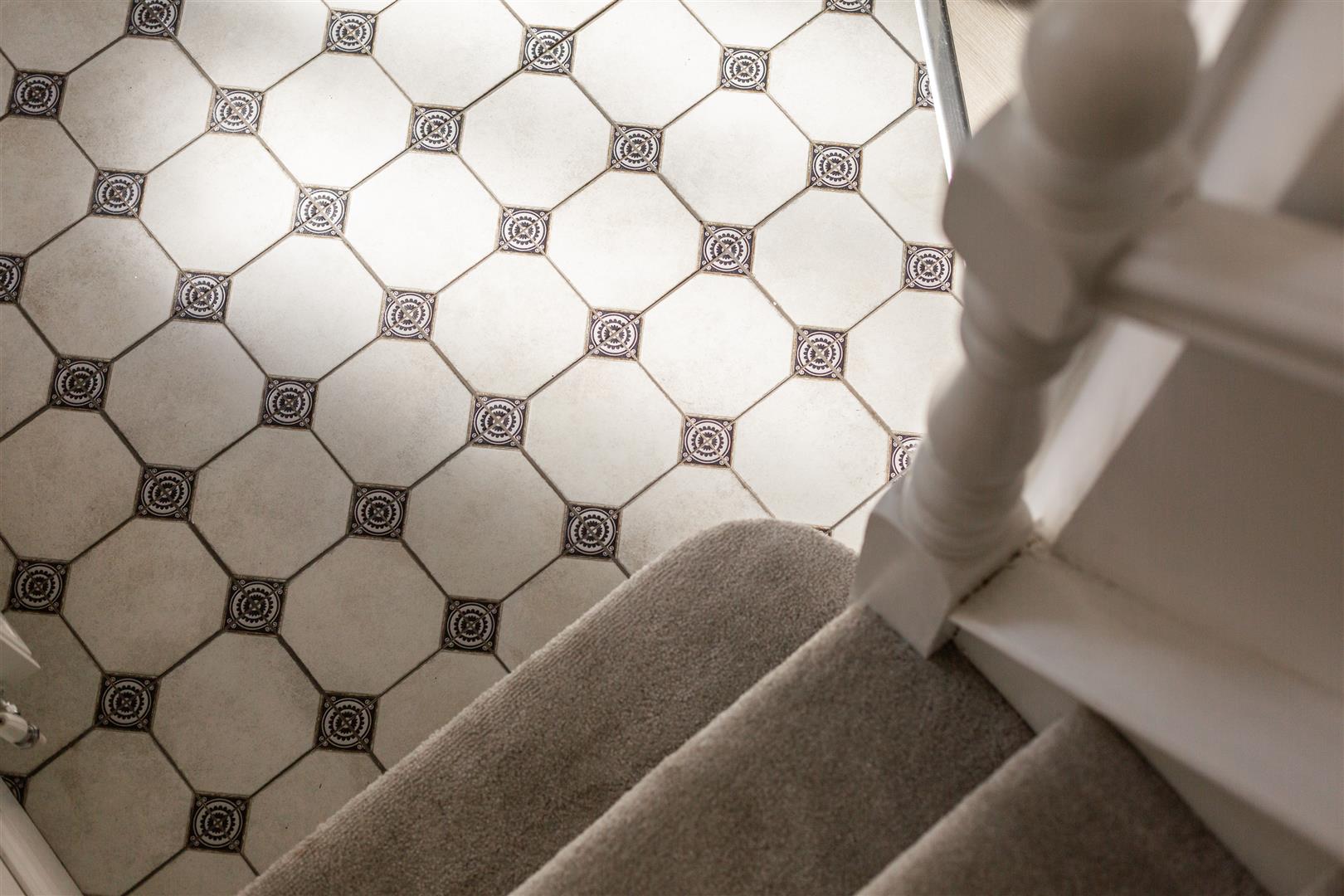 High Street, Clydach, Swansea, SA6 5LN